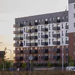 Air Conditioned With Mountain View, Parking And Balcony By Renters Apartment